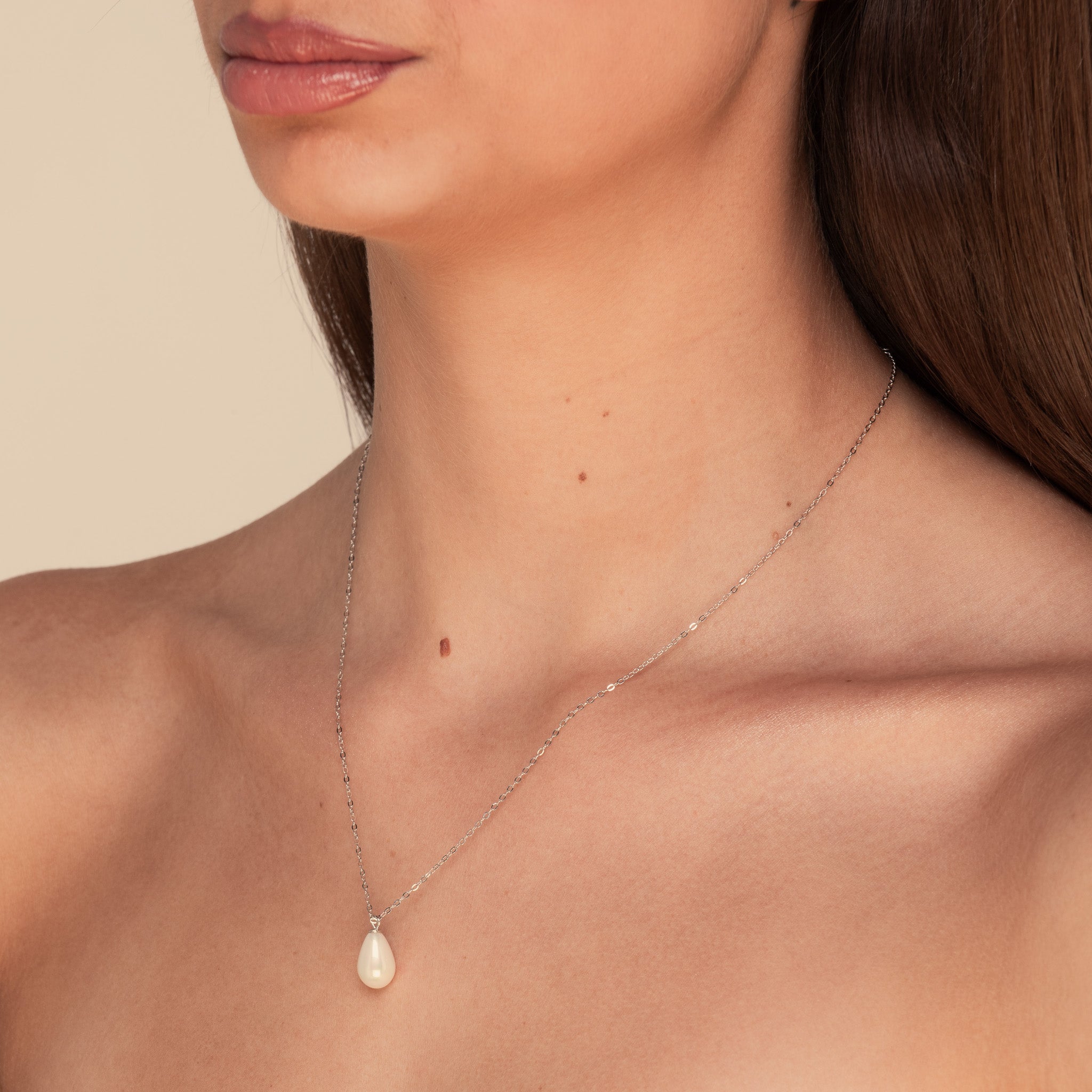 Drop Pearl Necklace Silver