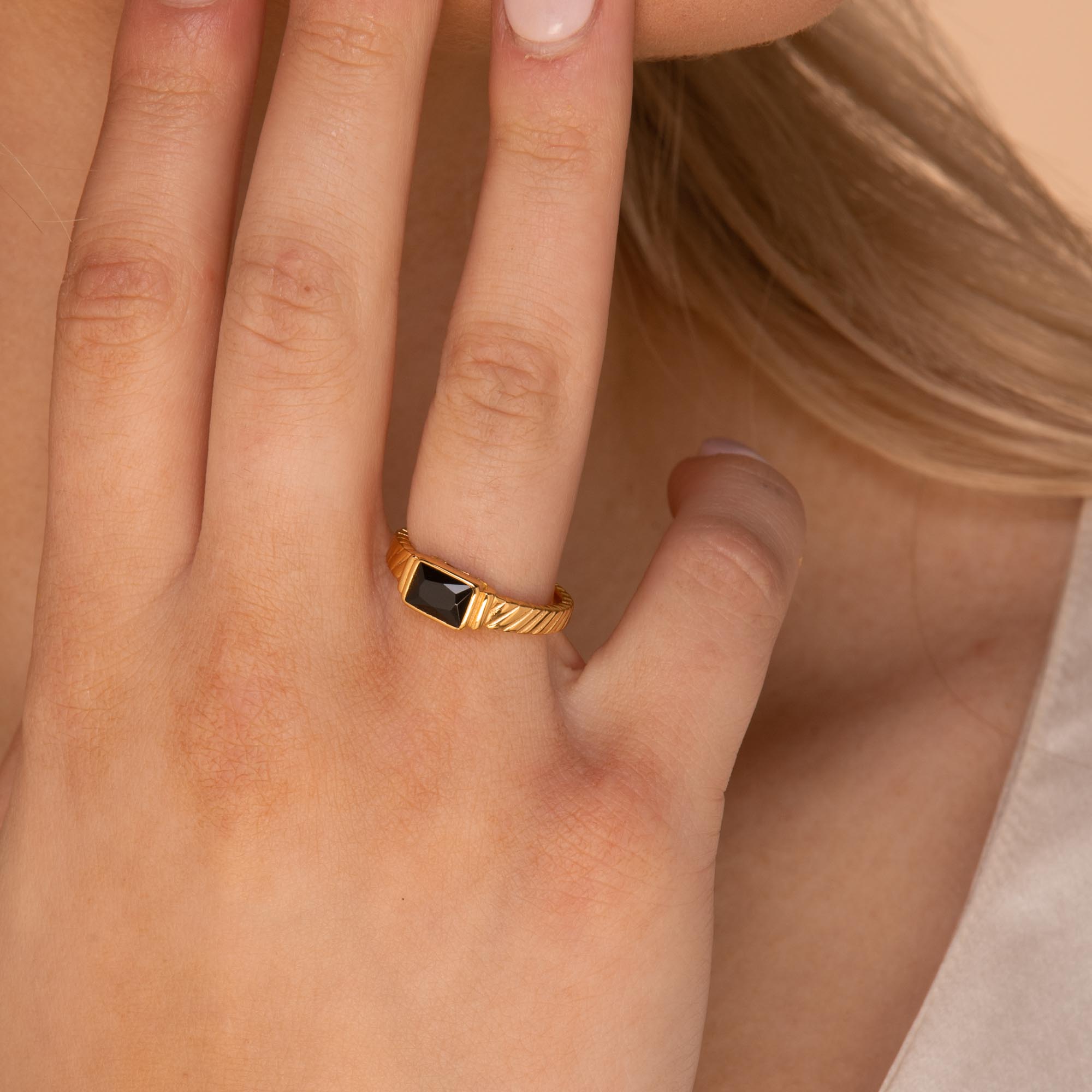 Black Baguette Open Ring Gold