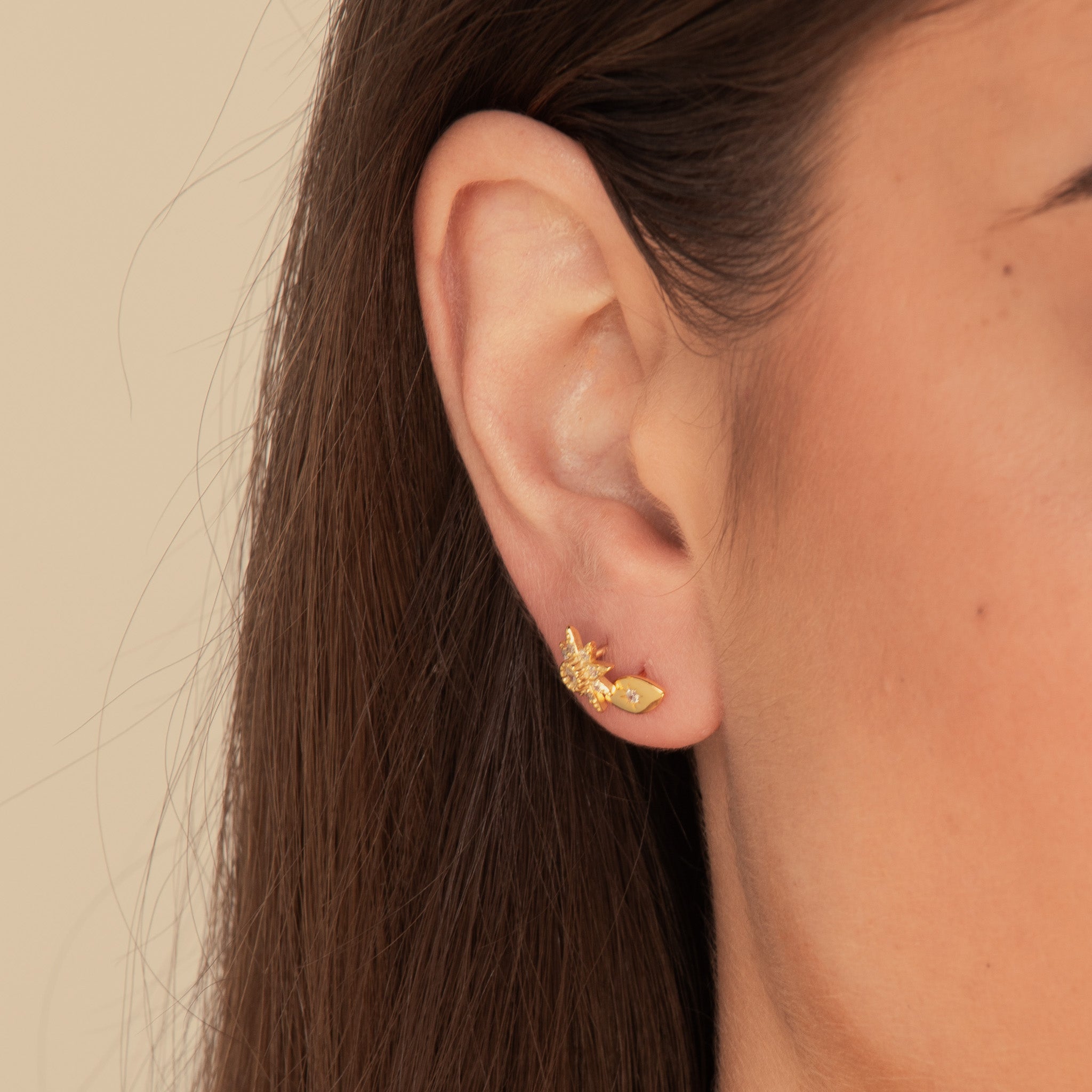 Cosmic North Star Single Flat Back Earring Gold